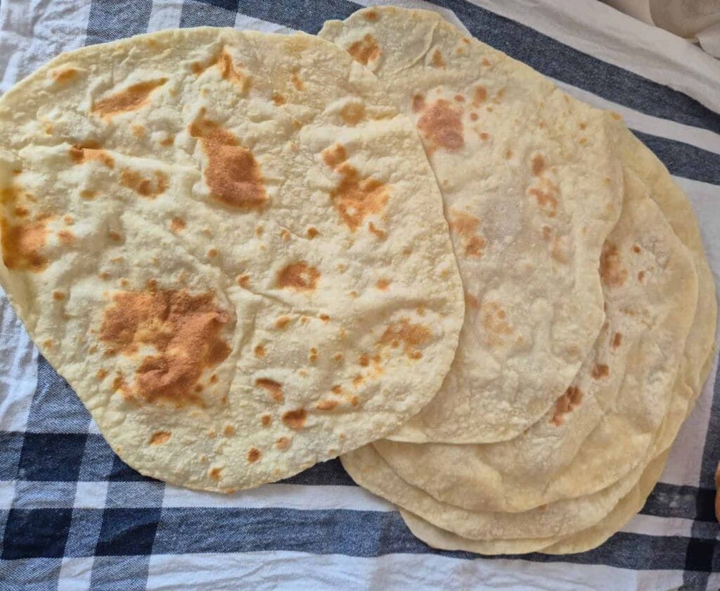 Soft Unleavened Bread, tortilla, matzo bread, flatbread, bread without yeast
